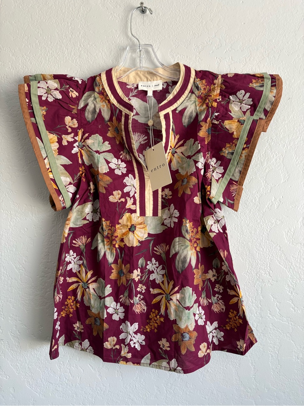 ❤️ New entro Burgundy Floral Contrast-Trim blouse